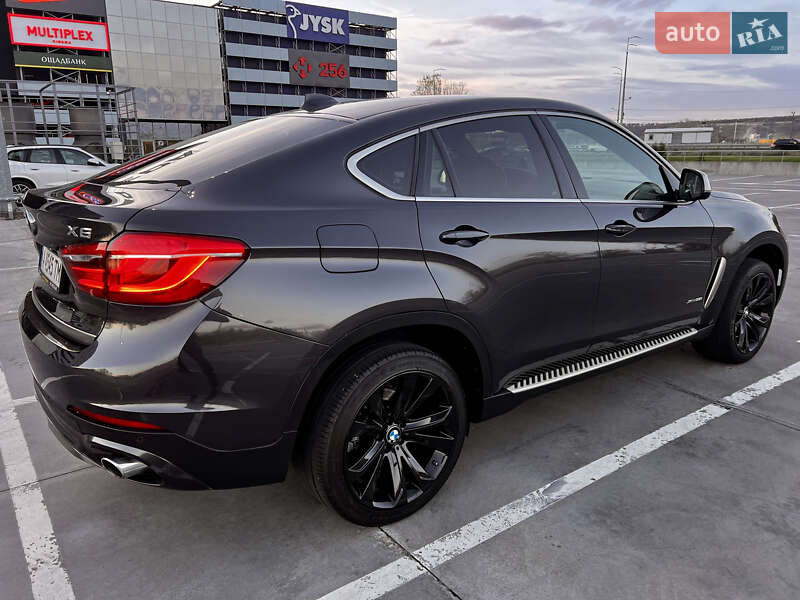 Внедорожник / Кроссовер BMW X6 2016 в Киеве