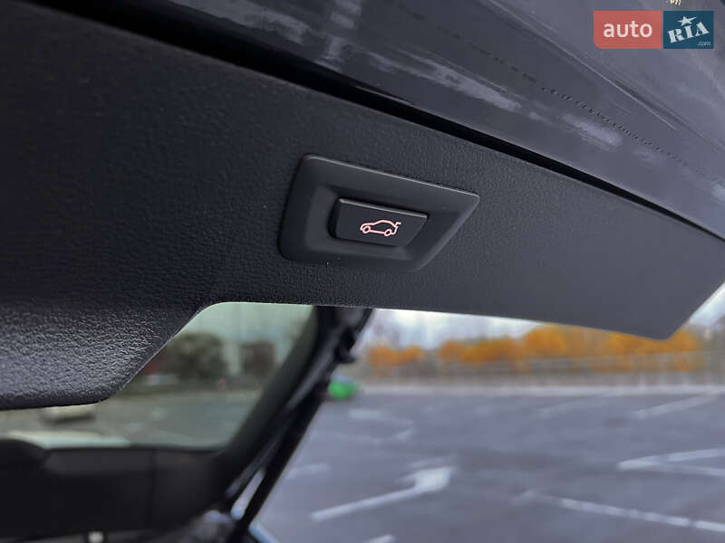 Внедорожник / Кроссовер BMW X6 2016 в Киеве