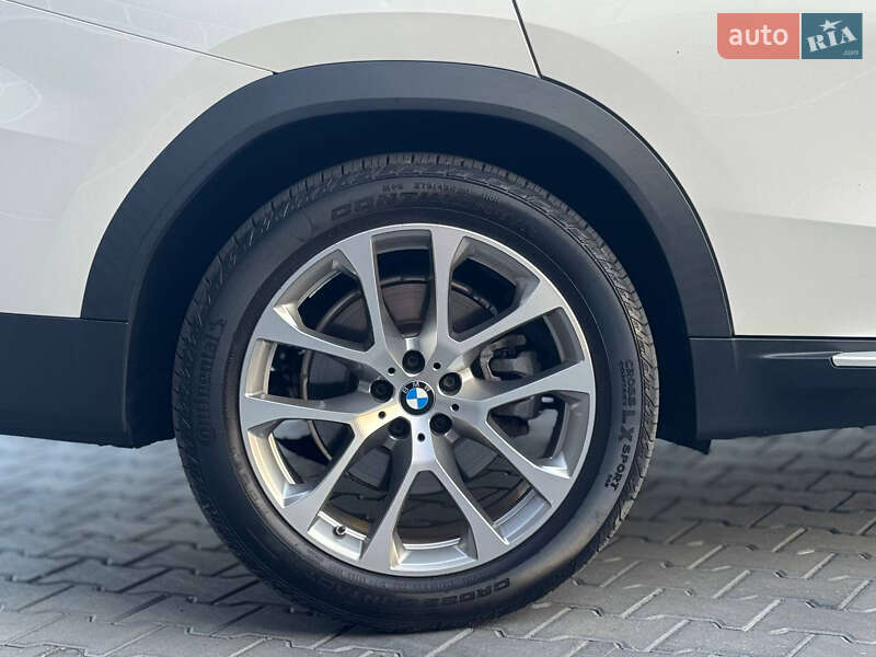 Позашляховик / Кросовер BMW X6 2020 в Чернівцях