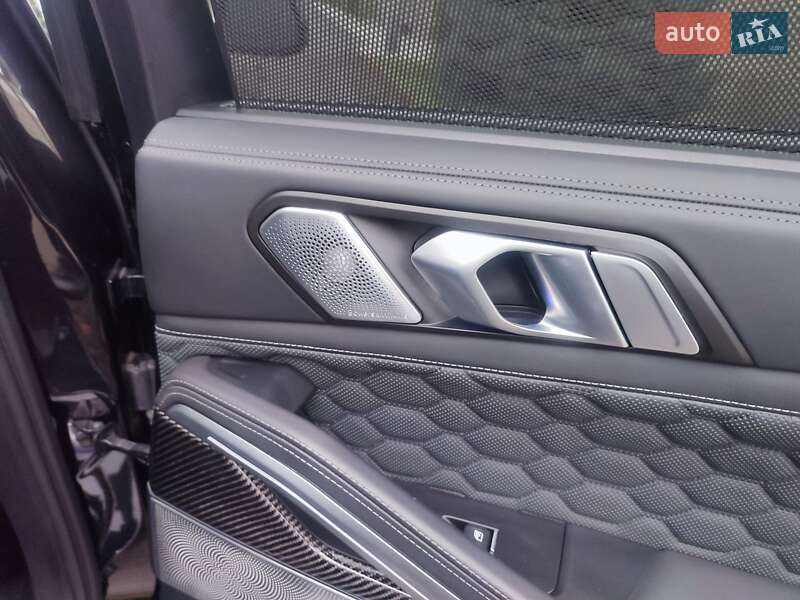 Внедорожник / Кроссовер BMW X6 2021 в Киеве