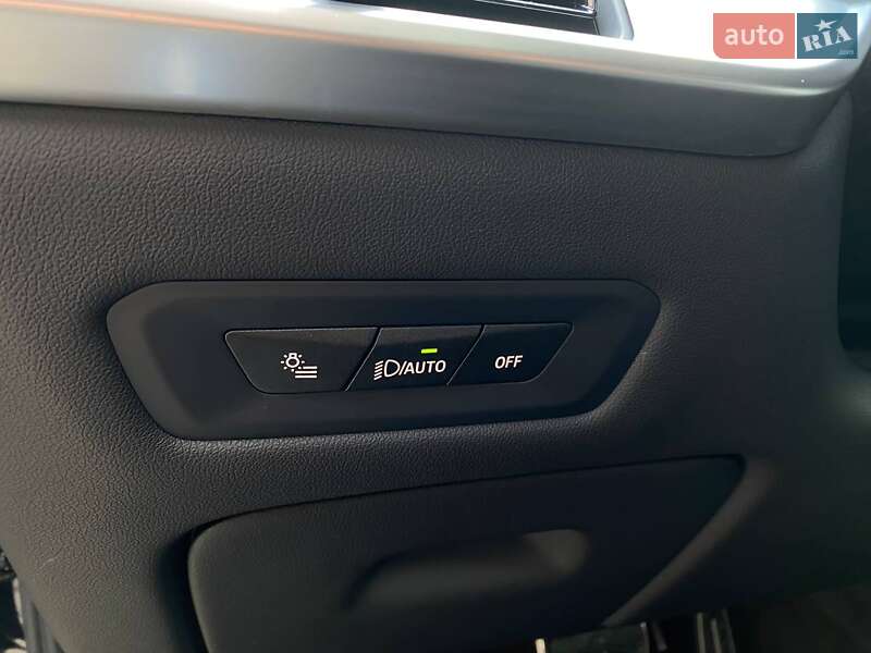 Позашляховик / Кросовер BMW X6 2023 в Львові фото 15 Позашляховик / Кросовер BMW X6 2023 в Львові