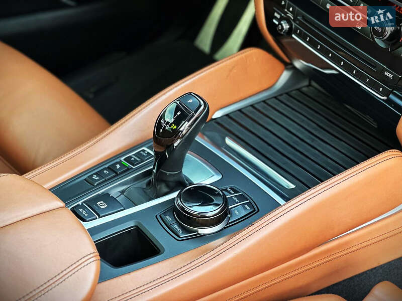 Внедорожник / Кроссовер BMW X6 2016 в Киеве