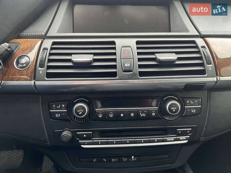 Внедорожник / Кроссовер BMW X6 2010 в Киеве