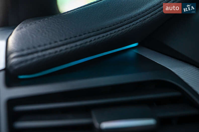 Внедорожник / Кроссовер BMW X6 2016 в Луцке