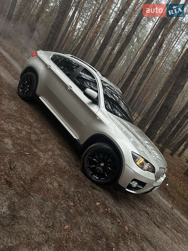 Внедорожник / Кроссовер BMW X6 2009 в Змиеве