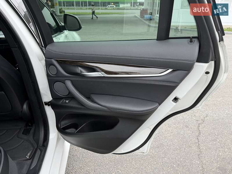 Внедорожник / Кроссовер BMW X6 2016 в Днепре фото 21 Внедорожник / Кроссовер BMW X6 2016 в Днепре