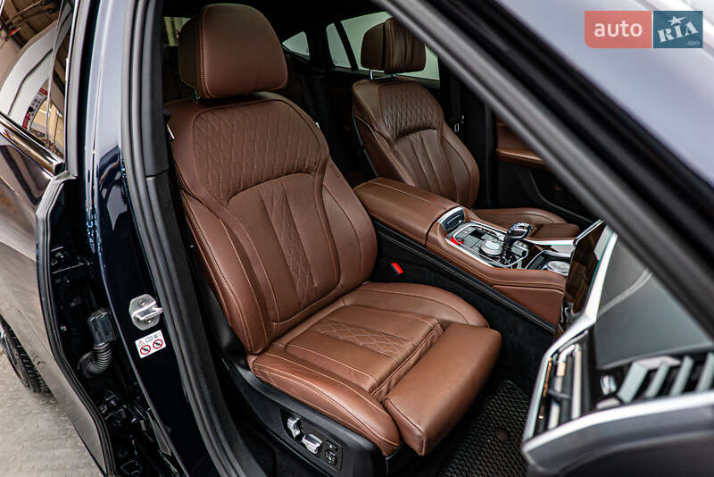 Внедорожник / Кроссовер BMW X6 2020 в Киеве