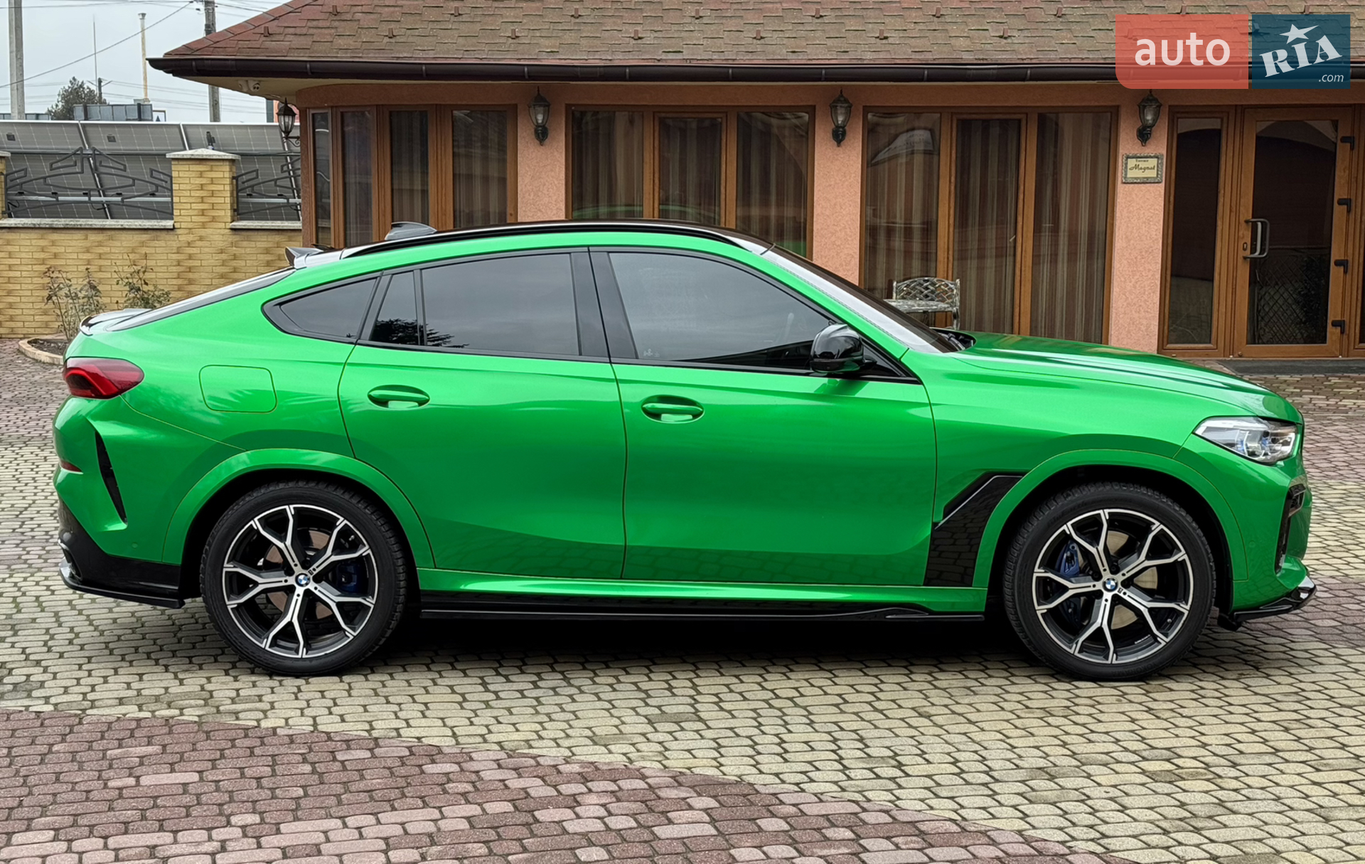 2022 BMW X6 - мініатюра 26