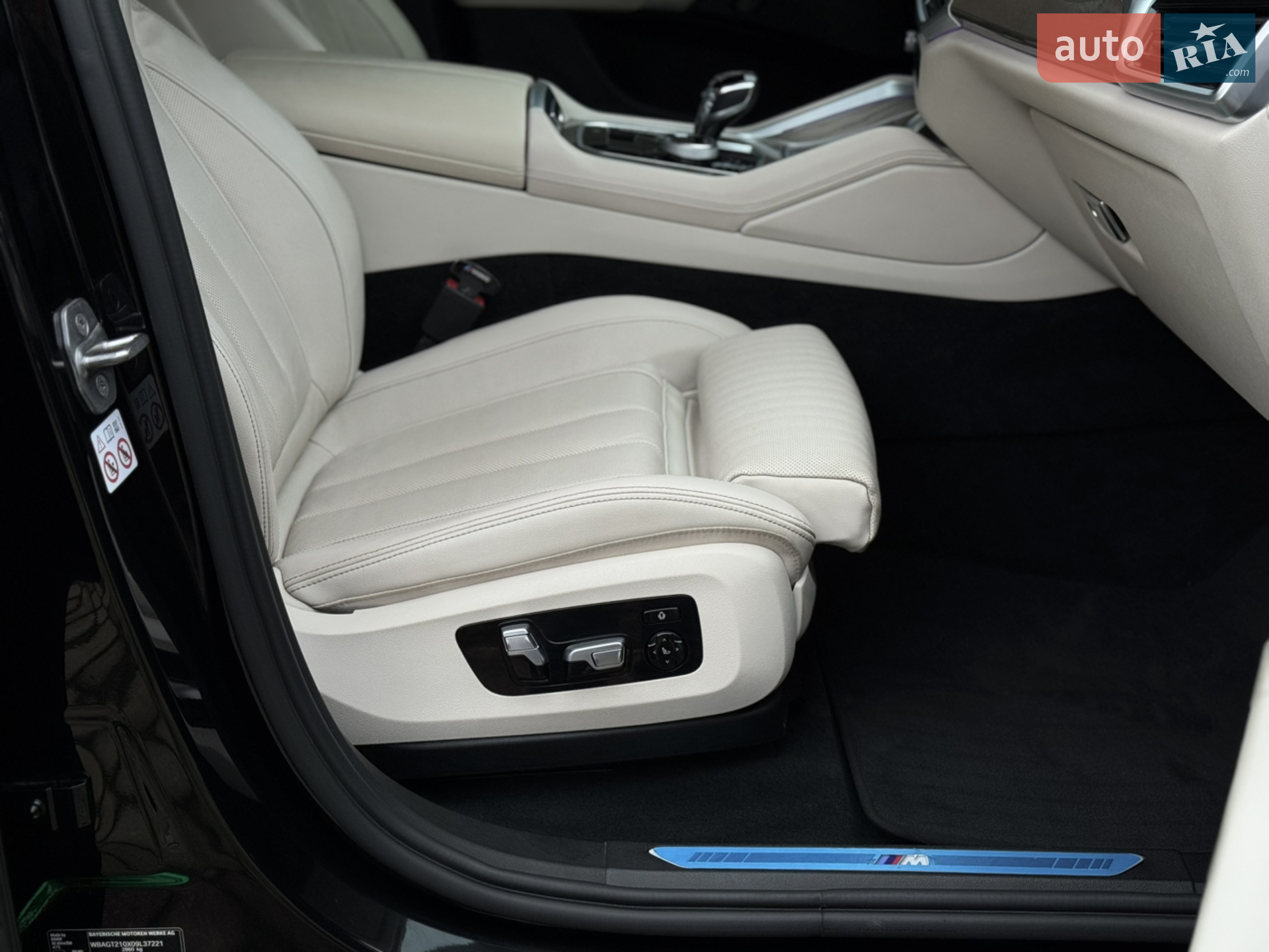 2022 BMW X6 - мініатюра 86