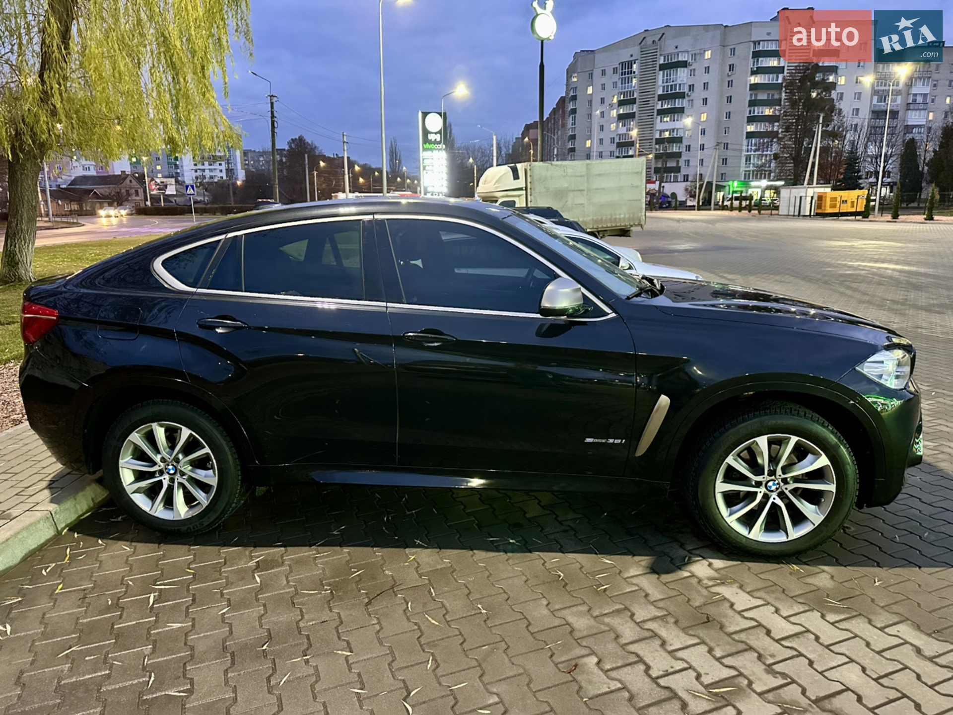 2019 BMW X6 - мініатюра 4