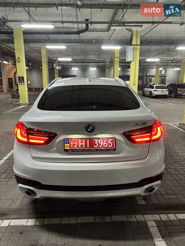 Позашляховик / Кросовер BMW X6 2015 в Києві