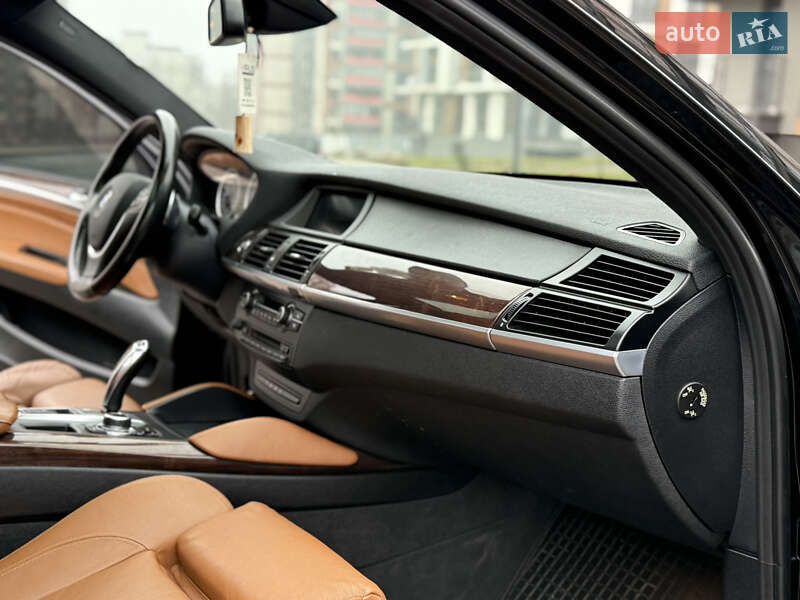 Внедорожник / Кроссовер BMW X6 2011 в Тернополе