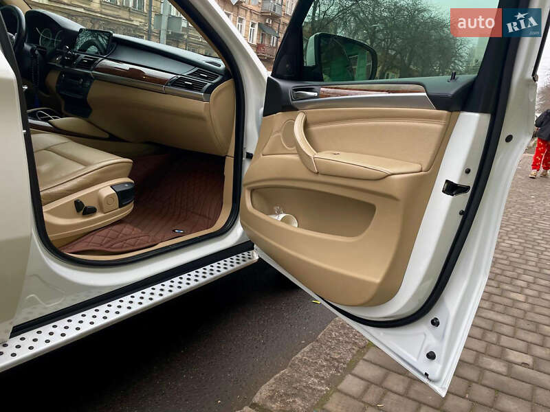 Внедорожник / Кроссовер BMW X6 2008 в Одессе