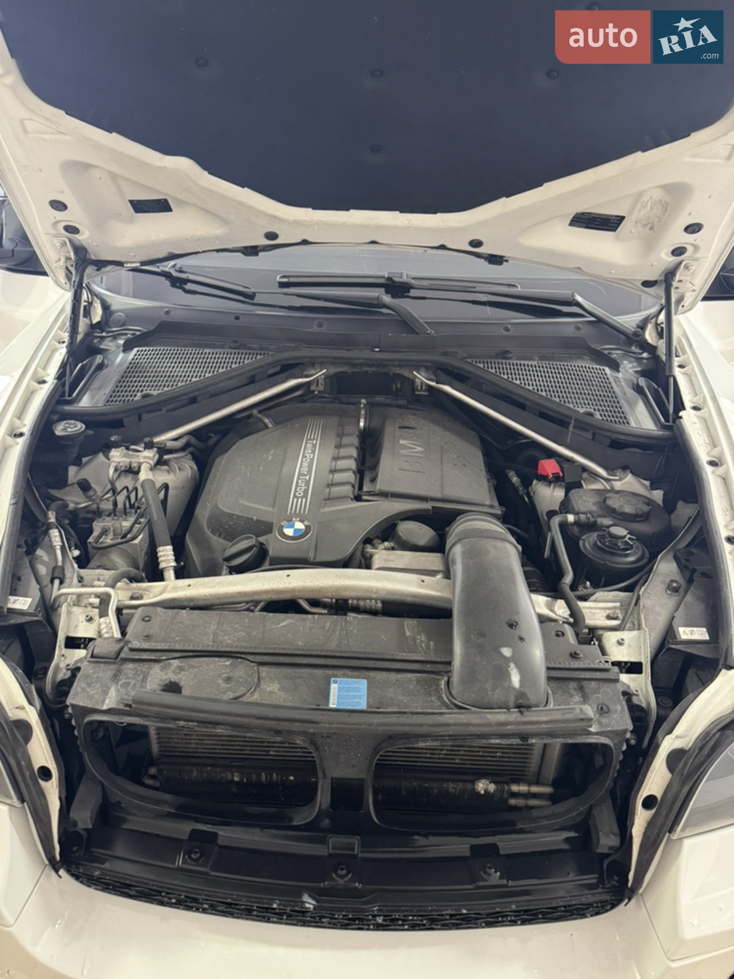 2010 BMW X6 - мініатюра 10