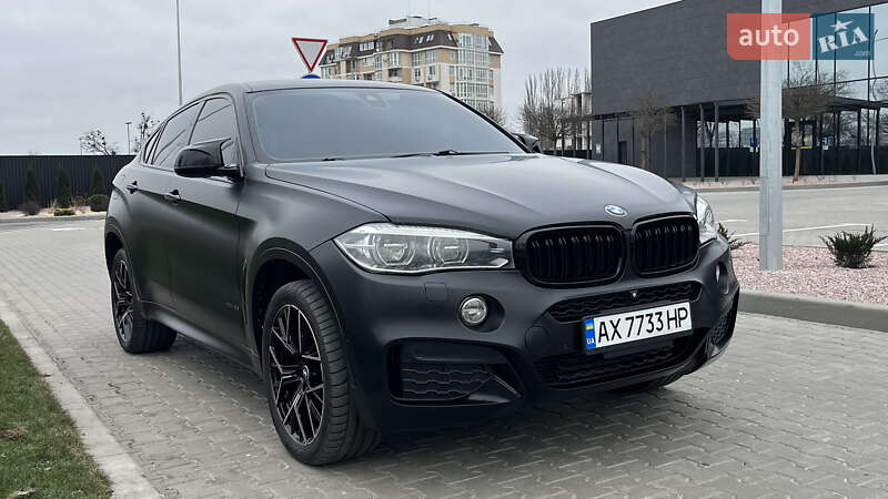 Внедорожник / Кроссовер BMW X6 2016 в Киеве