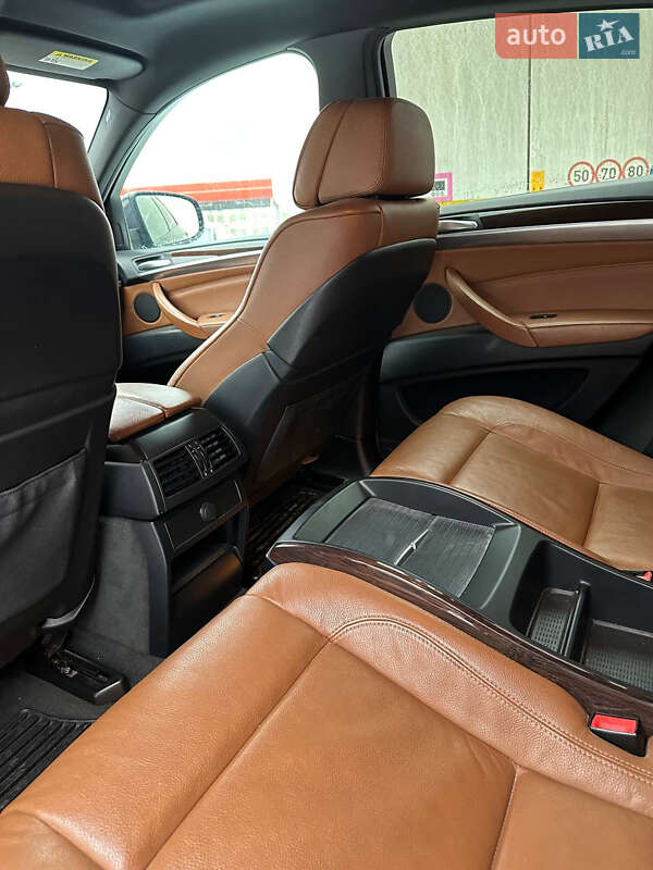 Позашляховик / Кросовер BMW X6 2010 в Львові