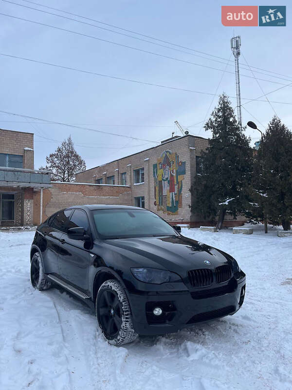 BMW X6 2011