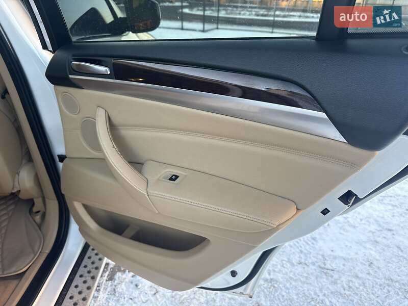 Внедорожник / Кроссовер BMW X6 2010 в Луцке