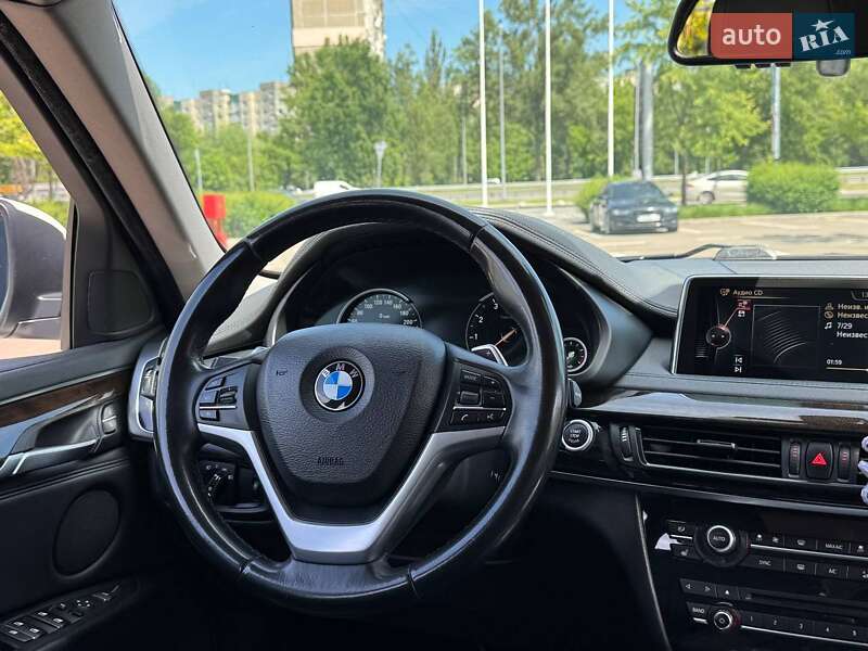 Внедорожник / Кроссовер BMW X6 2016 в Киеве