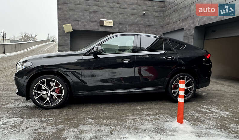Внедорожник / Кроссовер BMW X6 2022 в Киеве
