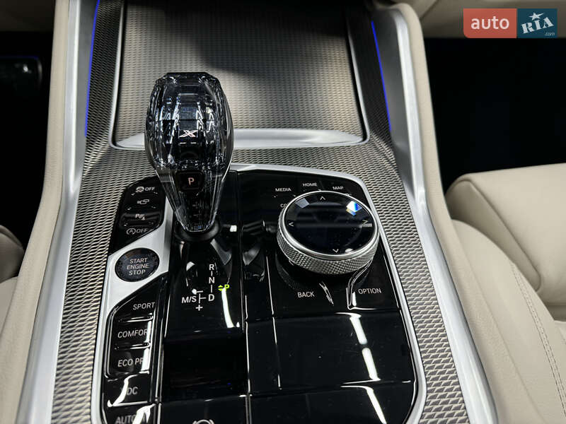 Внедорожник / Кроссовер BMW X6 2022 в Киеве