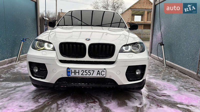 Внедорожник / Кроссовер BMW X6 2012 в Одессе