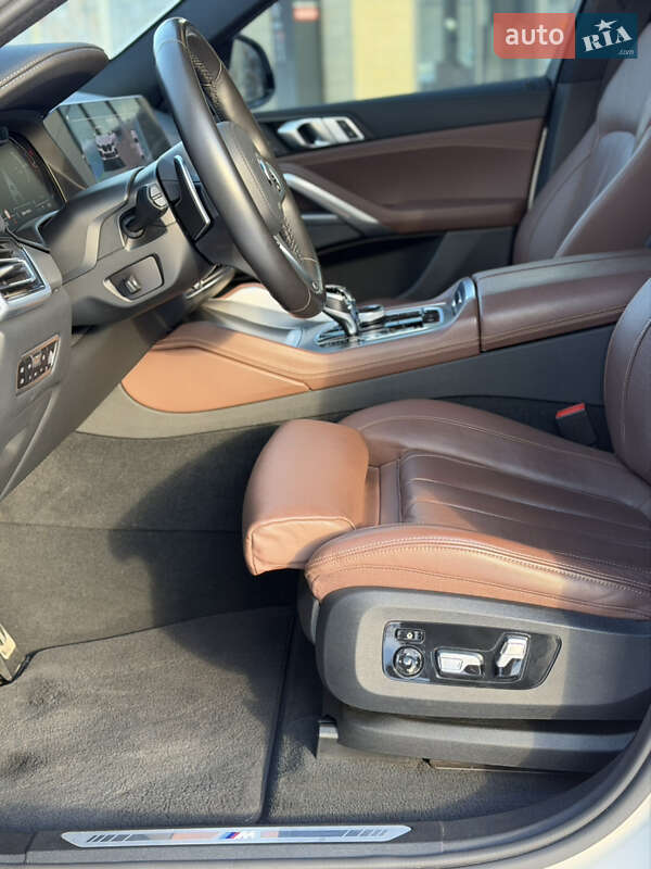 Внедорожник / Кроссовер BMW X6 2021 в Киеве