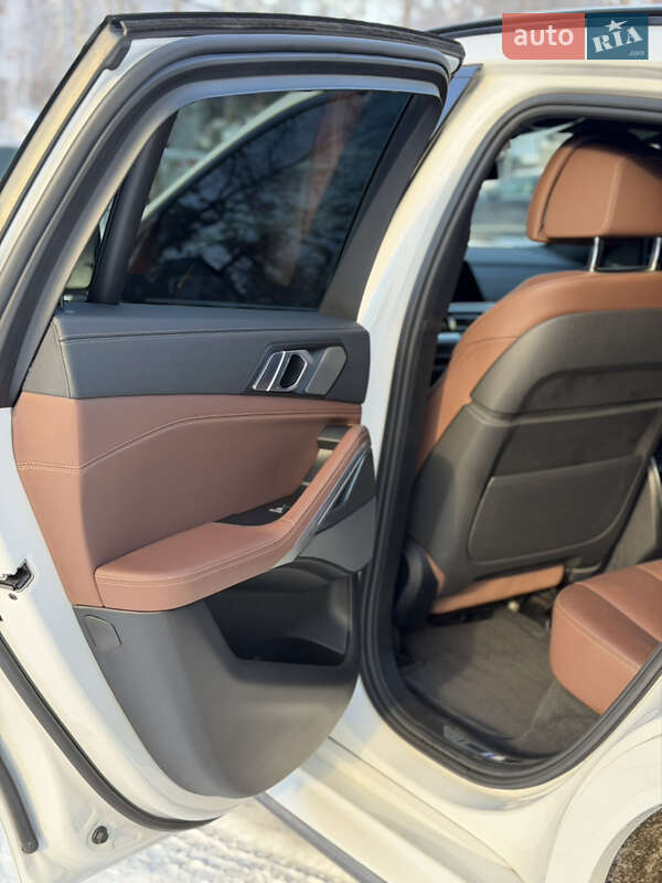 Внедорожник / Кроссовер BMW X6 2021 в Киеве