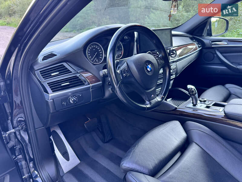 Внедорожник / Кроссовер BMW X6 2013 в Старом Самборе