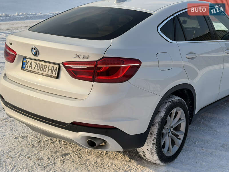Внедорожник / Кроссовер BMW X6 2016 в Киеве