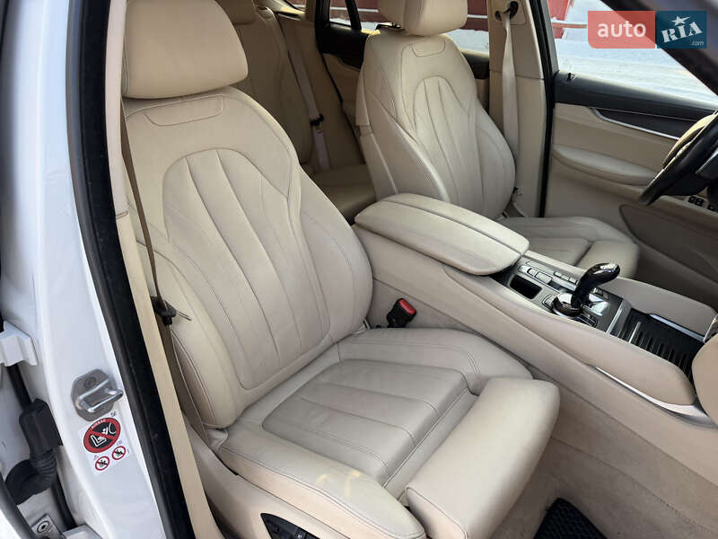 Внедорожник / Кроссовер BMW X6 2016 в Киеве