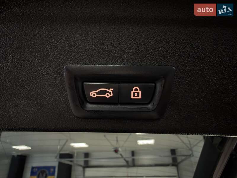 Внедорожник / Кроссовер BMW X6 2020 в Тернополе