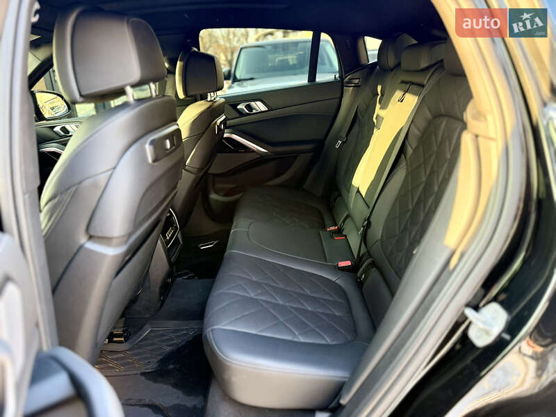 Внедорожник / Кроссовер BMW X6 2023 в Черновцах