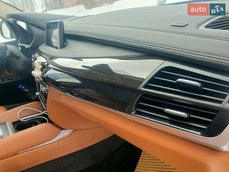 Внедорожник / Кроссовер BMW X6 2016 в Киеве