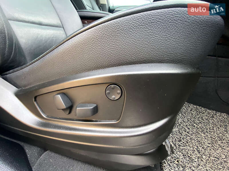 Внедорожник / Кроссовер BMW X6 2012 в Ровно