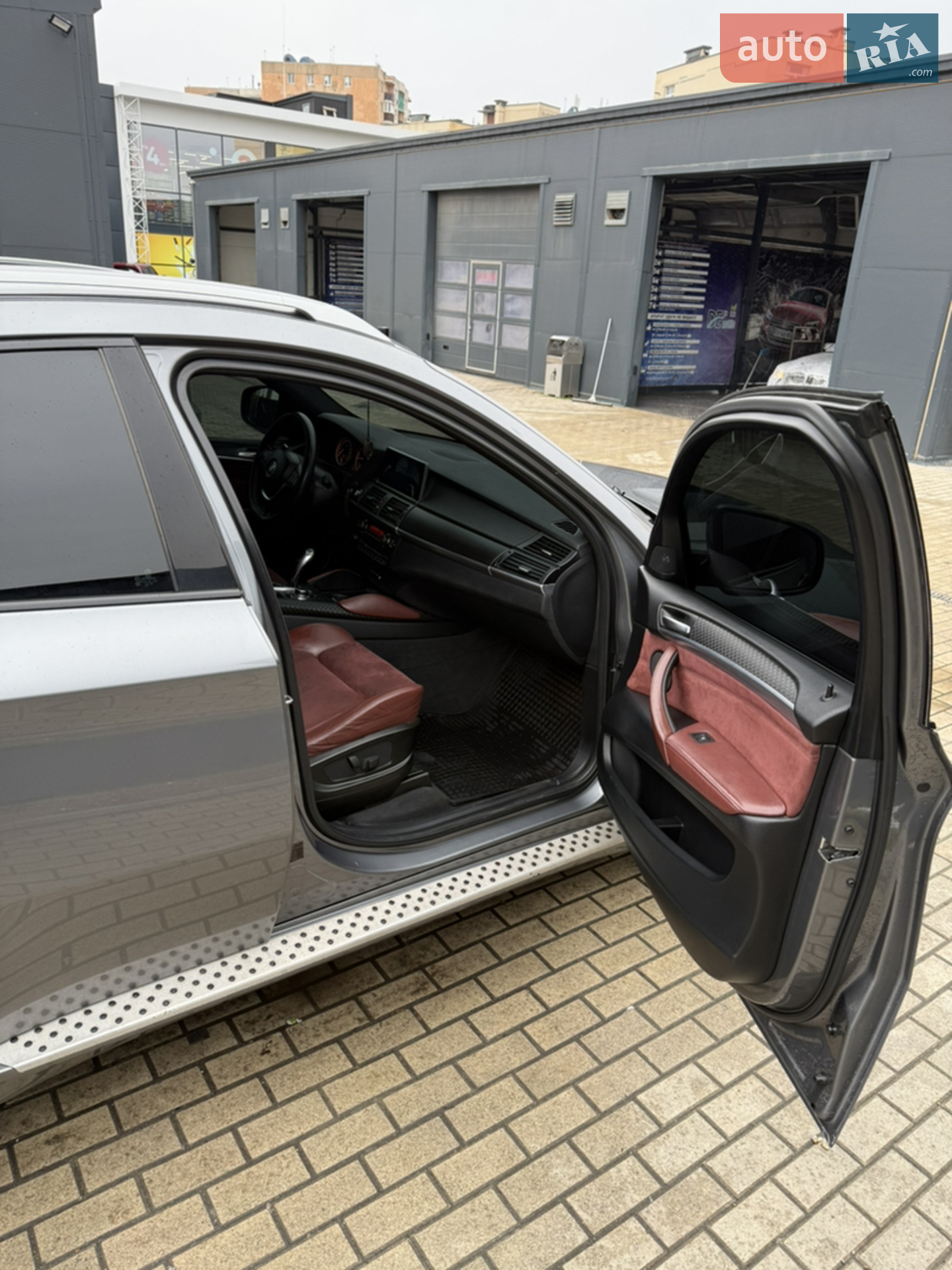 2010 BMW X6 - мініатюра 3