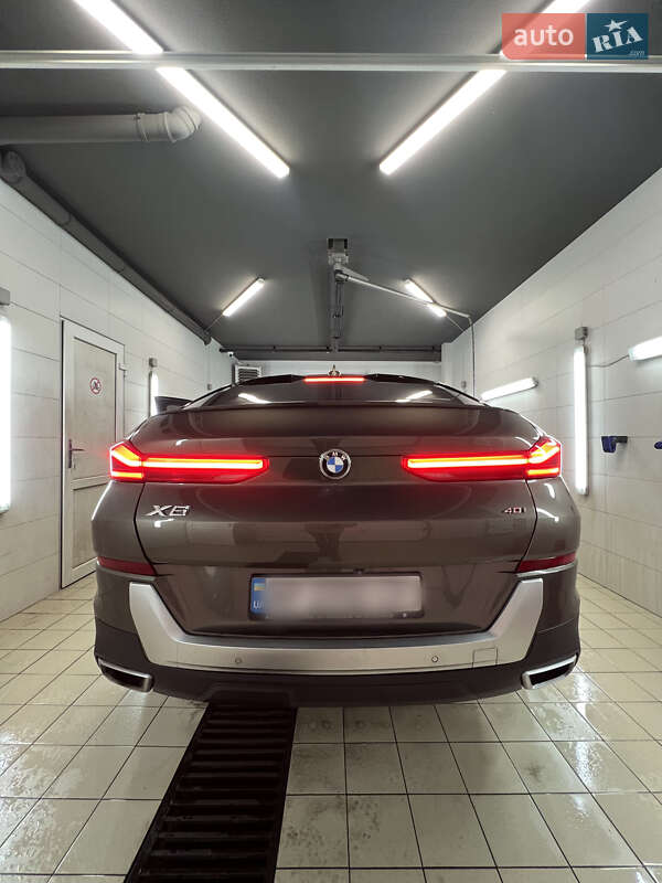 Внедорожник / Кроссовер BMW X6 2021 в Киеве