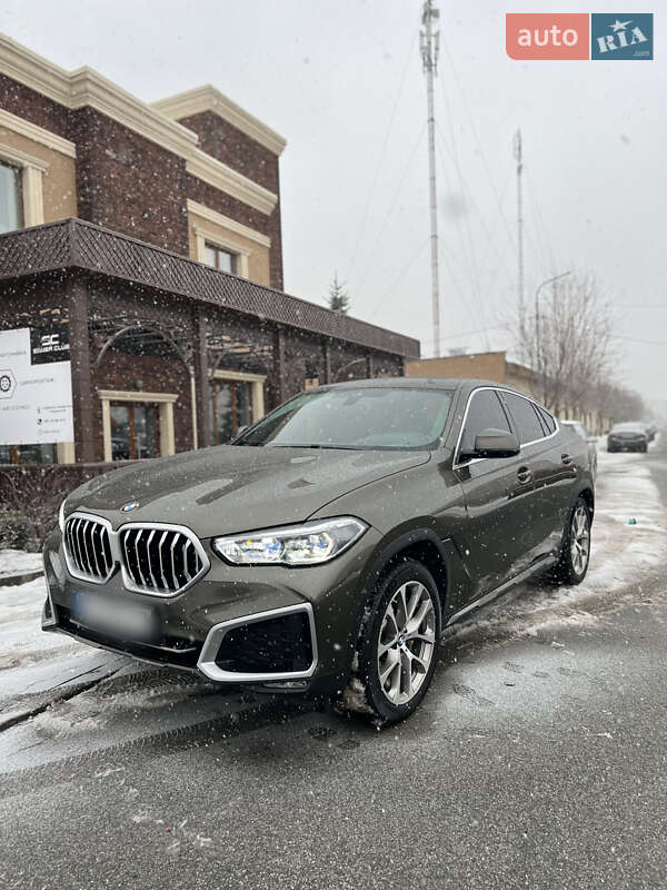 Внедорожник / Кроссовер BMW X6 2021 в Киеве