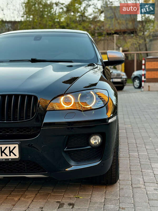 BMW X6 2011