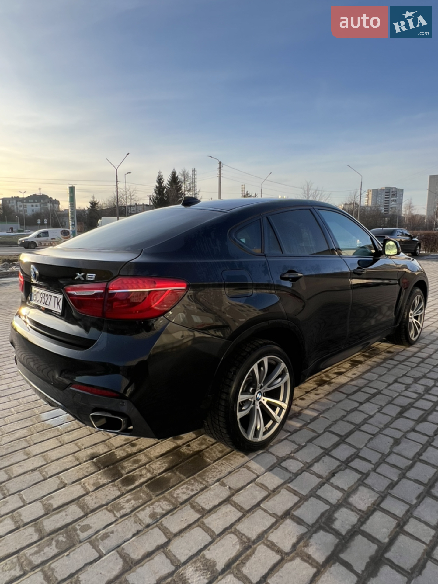 BMW X6 2016 VIN 5UXKU6C5XG0S82454 фото оголошення 8 з 32