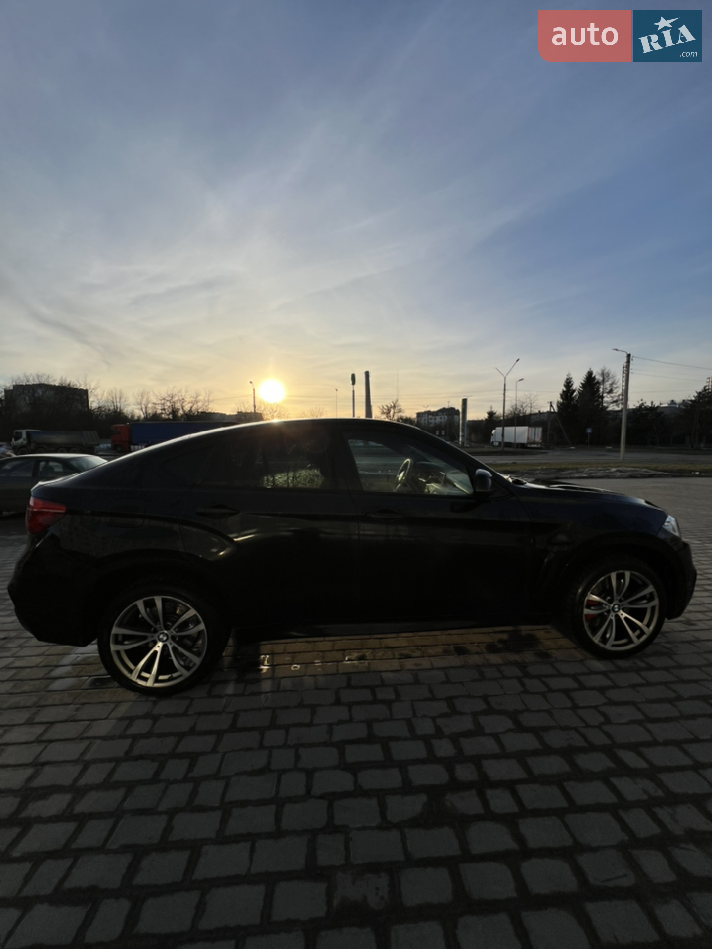 BMW X6 2016 VIN 5UXKU6C5XG0S82454 фото оголошення 16 з 32