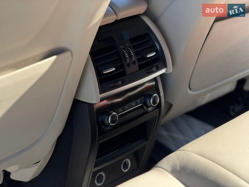 Внедорожник / Кроссовер BMW X6 2015 в Киеве