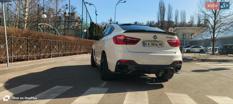 Внедорожник / Кроссовер BMW X6 2018 в Киеве