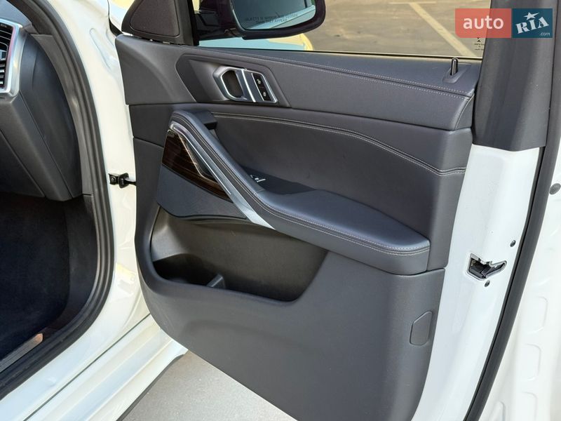 Внедорожник / Кроссовер BMW X6 2020 в Киеве