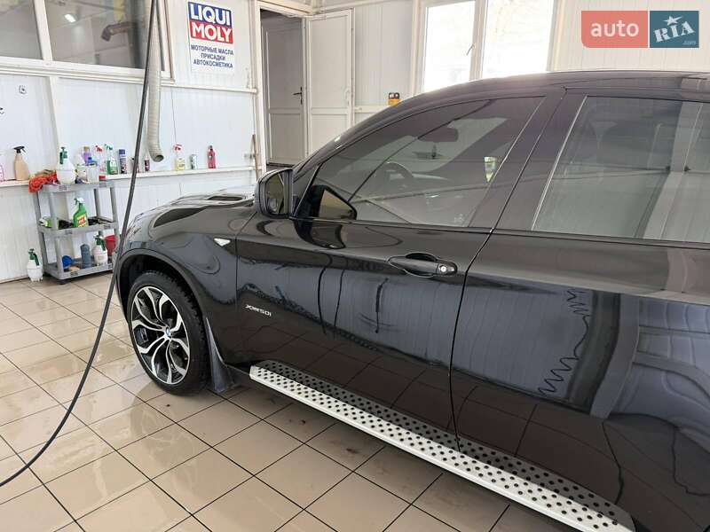 Позашляховик / Кросовер BMW X6 2010 в Івано-Франківську