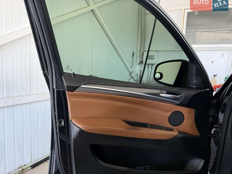 Позашляховик / Кросовер BMW X6 2010 в Івано-Франківську