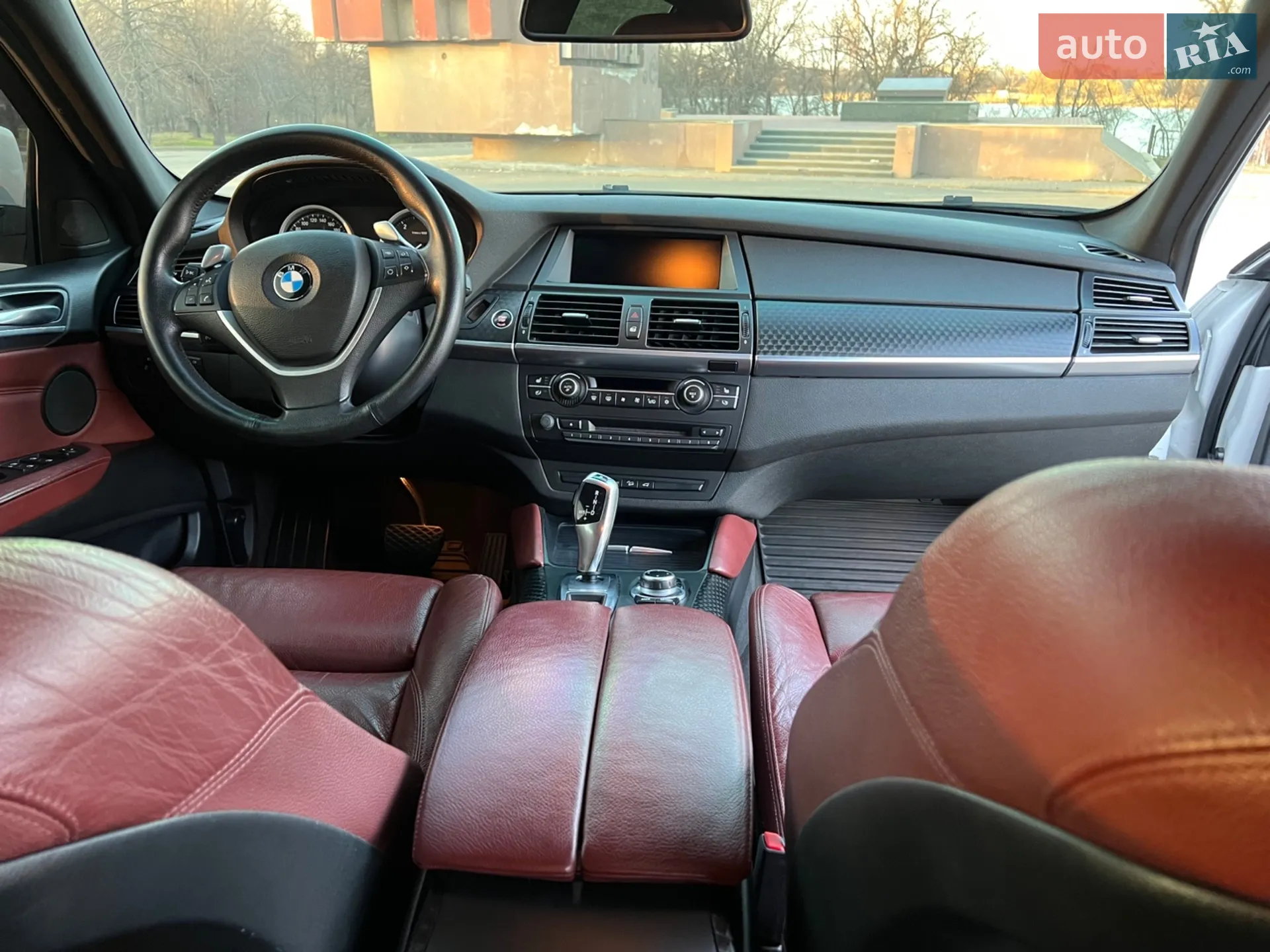 2010 BMW X6 - мініатюра 41