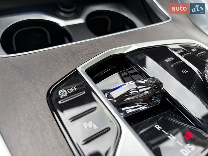 Внедорожник / Кроссовер BMW X6 2023 в Киеве