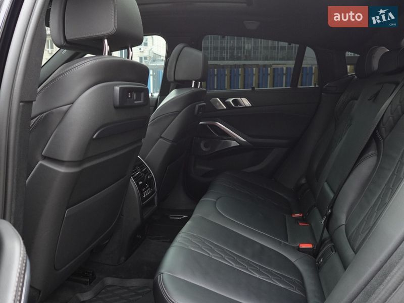 Внедорожник / Кроссовер BMW X6 2021 в Киеве