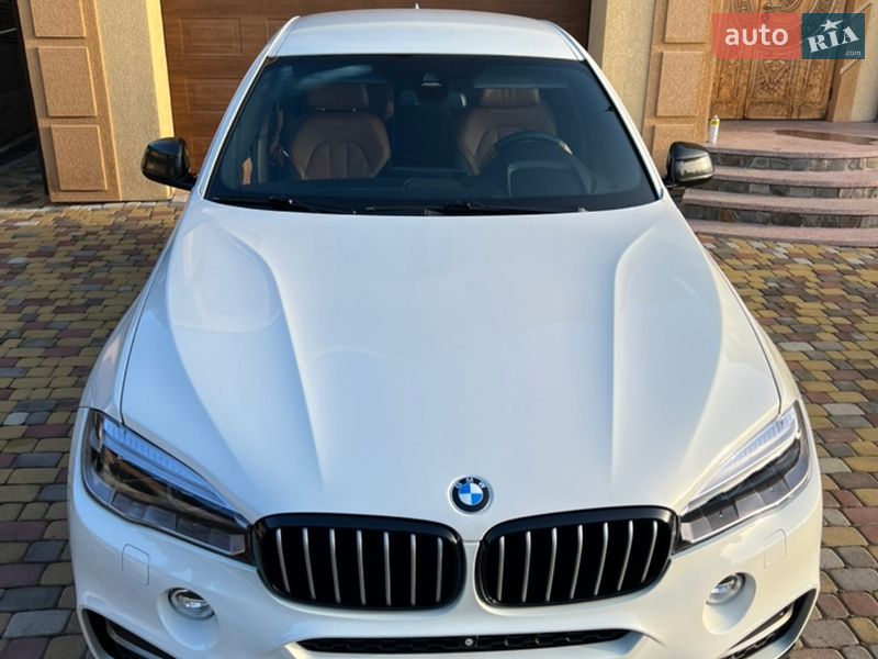 Внедорожник / Кроссовер BMW X6 2015 в Черновцах